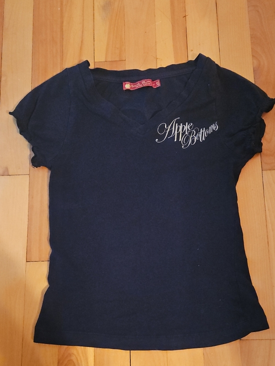 Apple Bottoms Tops - *NEEDS TO GO* Apple Bottoms 2000's Black V-Neck Short Sleeve